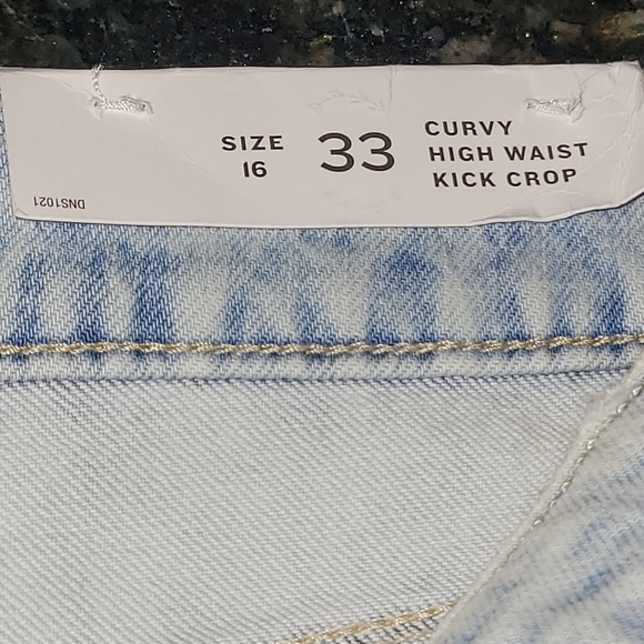 NWT 16/33 LOFT Curvy High Waist Kick Crop Lightwash Denim Jean - Picture 5 of 6